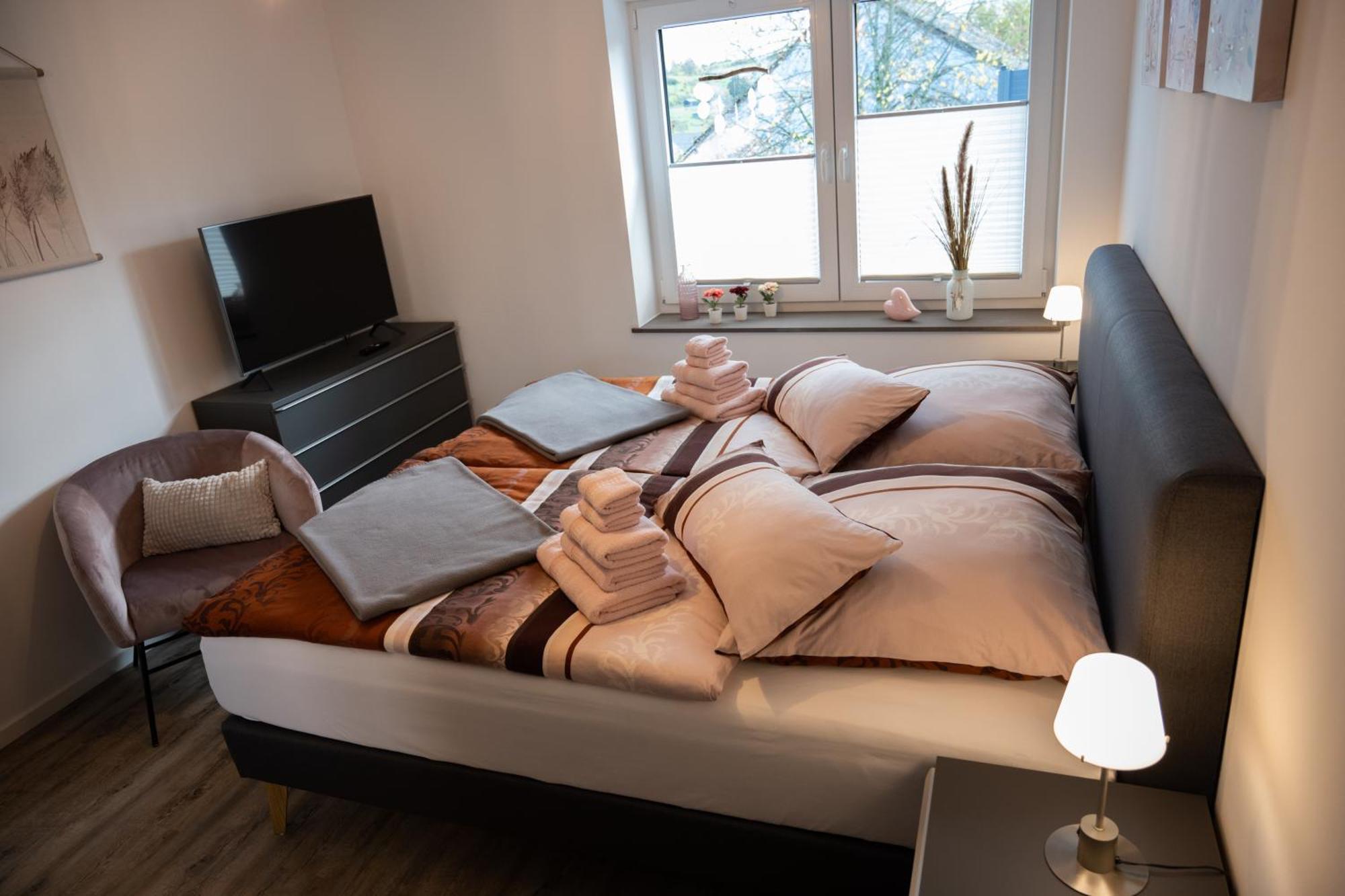 Ferienwohnung "Iewer Der Schaff" Burbach  Bagian luar foto
