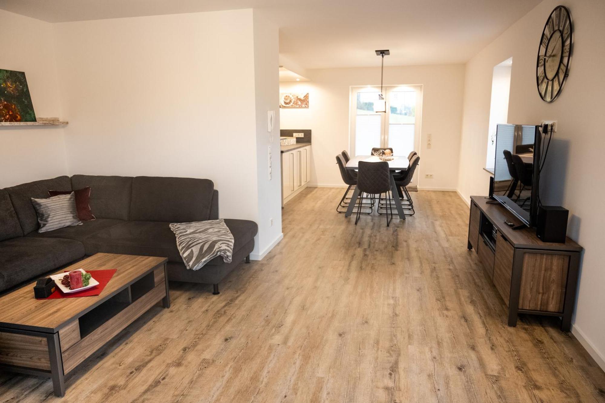 Ferienwohnung "Iewer Der Schaff" Burbach  Bagian luar foto